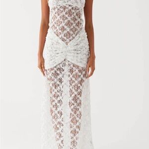 Elegant White Lace Dress